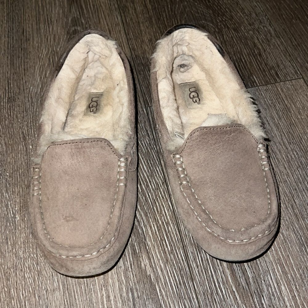 Beautiful comfortable UGGS